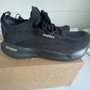 Brooks Stealthfit medium 8.5 sneakers